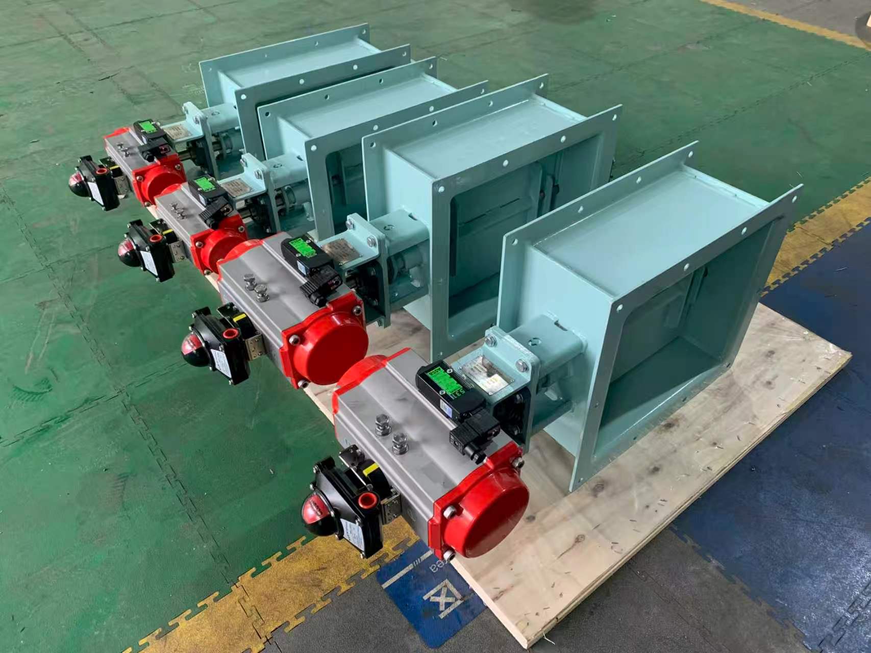 The batch square pneumatic louver damper are processed in the workshop equipped with pneumatic actuators and limit switches used for high temperature flue gas dust removal and desulfurization pipelines