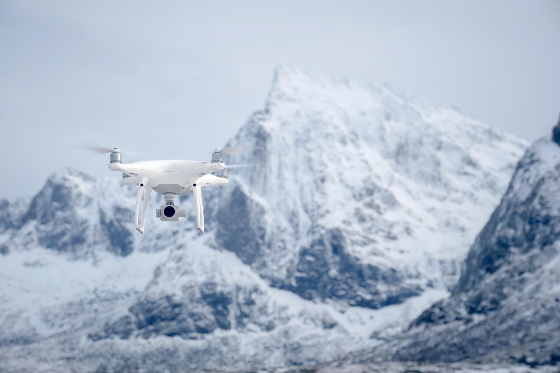drone-with-digital-camera-AL8HSCG-e1586865600840.jpg
